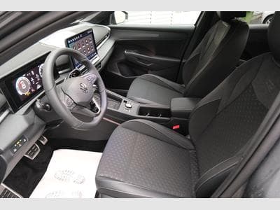 VW T-Roc 1.5 eTSI DSG (2026) - Photo 12