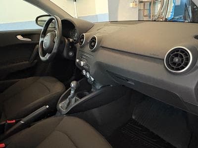 Audi A1 A1 Sportback 1.4 TFSI 92 KW S TRONIC (2015) - Foto 9