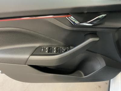 Skoda Kamiq Monte-Carlo+BVM+Pano+RearView (2025) - Foto 10