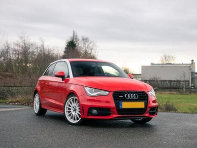 Audi A1 S-Line 1.4 TFSI S-Tronic (2011) - Photo 1