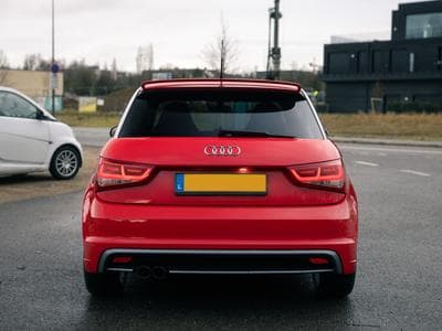 Audi A1 S-Line 1.4 TFSI S-Tronic (2011) - Photo 5