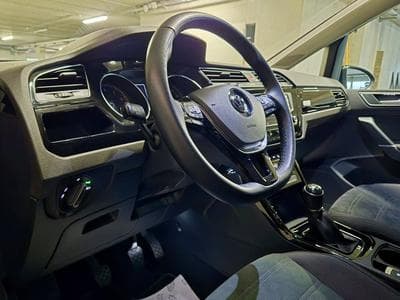 VW Touran TSI HIGHLINE 7 SITZE LED NAVI 1 HAND (2016) - Foto 11