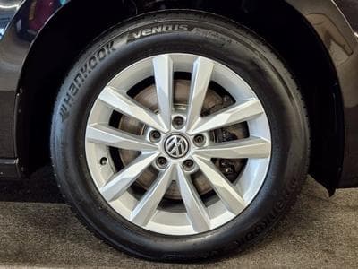 VW Touran TSI HIGHLINE 7 SITZE LED NAVI 1 HAND (2016) - Foto 13