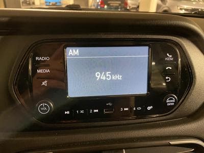 Fiat Tipo 1.5 HYBRIDE ESSENCE (2024) - Photo 3