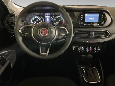 Fiat Tipo 1.5 HYBRIDE ESSENCE (2024) - Photo 6