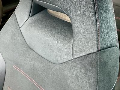 Mercedes A 200 AMG EDITION 163 CV * CAMÉRA *MBUX * KEYLESS * (2023) - Photo 8