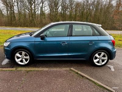 Audi A1 Sportback 1.4 TFSi Sport Design S-Tronic (2017) - Photo 2