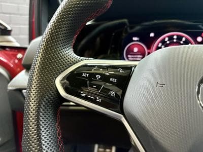 VW Golf GTI Clubsport 2.0 TSI 300CV DSG7 ** Toit ouvrant ** Matrix * (2021) - Photo 12