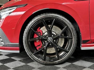 VW Golf GTI Clubsport 2.0 TSI 300CV DSG7 ** Toit ouvrant ** Matrix * (2021) - Photo 8