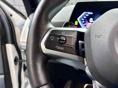 BMW X1 18i sDrive 136 CV M-Sport * Hayon * Caméra * Sièges chauffan (2025) - Photo 11