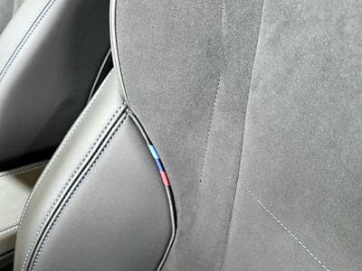 BMW X1 18i sDrive 136 CV M-Sport * Hayon * Caméra * Sièges chauffan (2025) - Photo 8