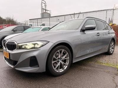 BMW 318 IA TOURING G21 BUSINESS SPORT (2023) - Photo 1
