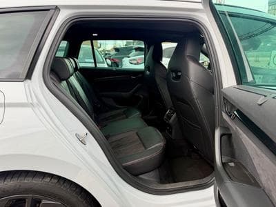 Skoda Octavia Combi 2.0 Tdi RS DSG PANO/CAM/ACC (2023) - Photo 10