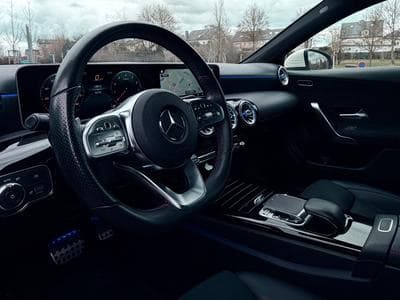 Mercedes A 200 AMG Line (2018) - Foto 3