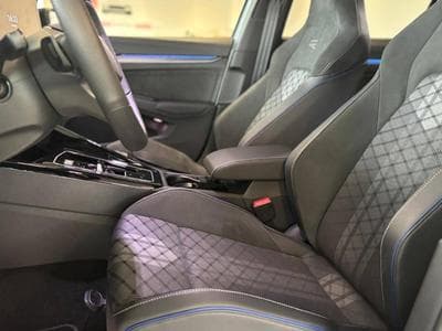 VW Golf VIII Variant 2.0 TDI R-Line (2025) - Foto 15