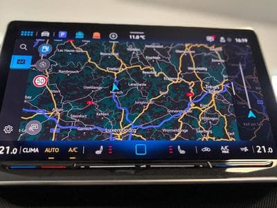 VW Golf VIII Variant 2.0 TDI R-Line (2025) - Foto 13