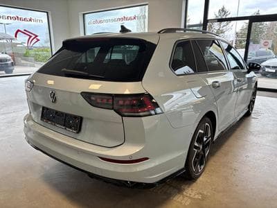 VW Golf VIII Variant 2.0 TDI R-Line (2025) - Foto 6