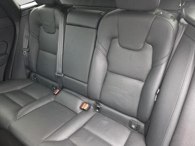 Volvo XC60 B4 Plus Dark / Essence (2024) - Photo 13