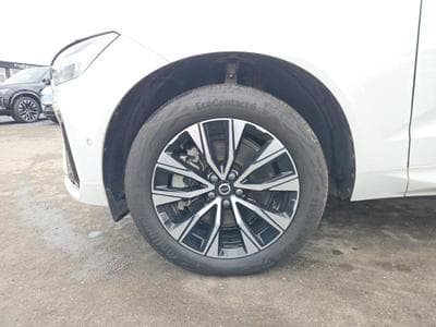 Volvo XC60 B4 Plus Dark / Essence (2024) - Photo 14