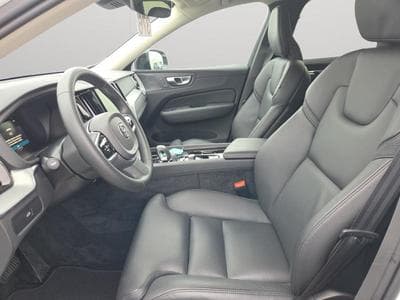 Volvo XC60 B4 Plus Dark / Essence (2024) - Photo 9
