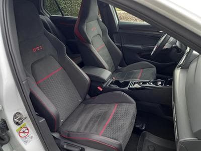 VW Golf Clubsport 2.0 TSI (2024) - Foto 8