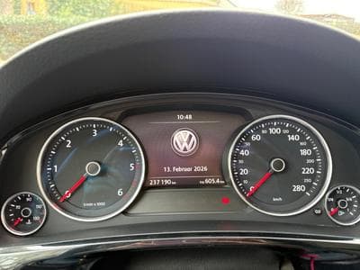 VW Touareg R-Line (2016) - Photo 3