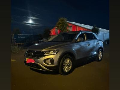 VW T-Roc (2023) - Photo 1