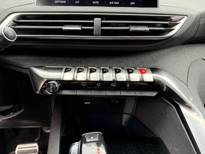 Peugeot 5008 GT Line 2.0 BlueHdi 180 ch 7pl (2020) - Foto 11