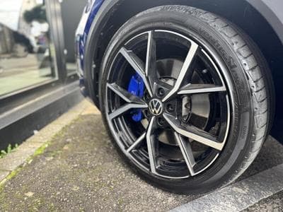 VW T-Roc R 4 MOTION 2.0L TSI 300CV (2022) - Photo 8