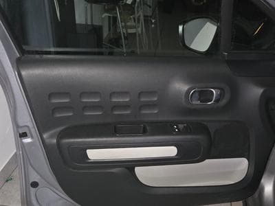 Citroën C3 1.2  Puretech 82  S&S  BVM Highlight (2018) - Foto 5