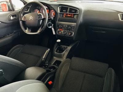 Citroën C4 (2013) - Photo 1