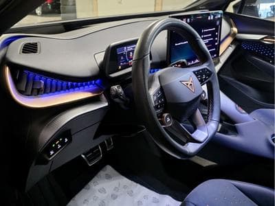 Cupra Tavascan ADRENALINE 286PS HEAD UP SENNHEISER PANO CUIR NAVI 1 HAND (2024) - Photo 10