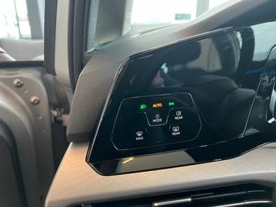 VW Golf 1.0 TSI LIFE 110CV DSG7 (2023) - Photo 7