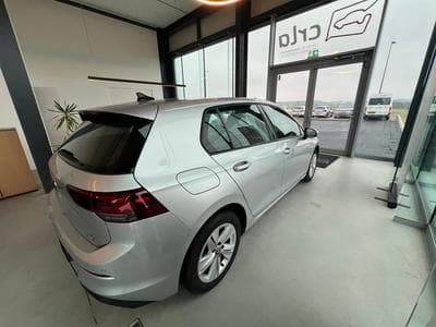 VW Golf 1.0 TSI LIFE 110CV DSG7 (2023) - Photo 4