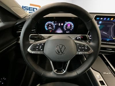 VW Passat Elegance+DSG+P.Acoust.+AHK (2025) - Foto 10