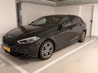 BMW 120 Sport M Paket (2024) - Foto 1