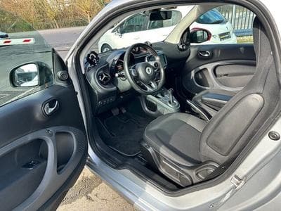 Smart Fortwo 66kw coupé passion twinamic (2016) - Foto 9