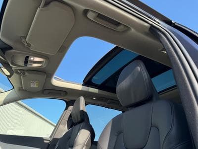 Volvo XC90 B5 Plus-Bright 7 places ** 360° ** Harman ** Attelage ** Hay (2024) - Foto 13