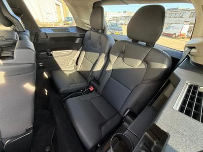 Volvo XC90 B5 Plus-Bright 7 places ** 360° ** Harman ** Attelage ** Hay (2024) - Foto 9