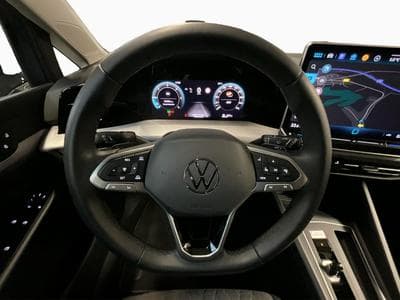 VW Golf Life+DSG+LED+Navi (2025) - Photo 12