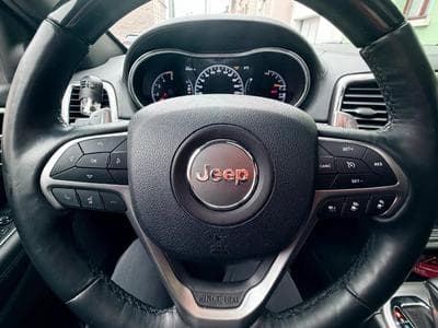 Jeep Grand Cherokee Overland (2018) - Photo 8