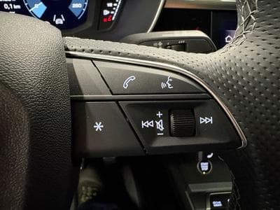 Audi Q3 Sportback S-Line S-Tronic PANO 35 TDI 150 (2025) - Photo 15