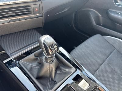 Opel Astra 1.2 L L Edition (2024) - Foto 10