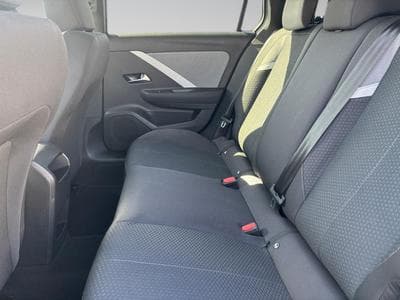 Opel Astra 1.2 L L Edition (2024) - Foto 11