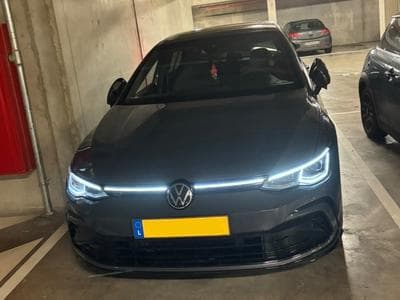 VW Golf R Line (2022) - Photo 1