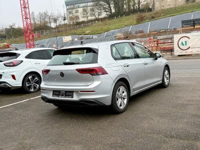 VW Golf VIII 1.0 eTSI 110 DSG7 Life NAVI/CAM/VIRTUAL (2023) - Photo 6