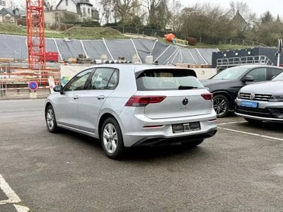 VW Golf VIII 1.0 eTSI 110 DSG7 Life NAVI/CAM/VIRTUAL (2023) - Photo 4