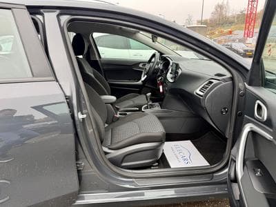 Kia Ceed Sw Sportswagon 1.5 T-GDI 160 (2023) - Photo 9