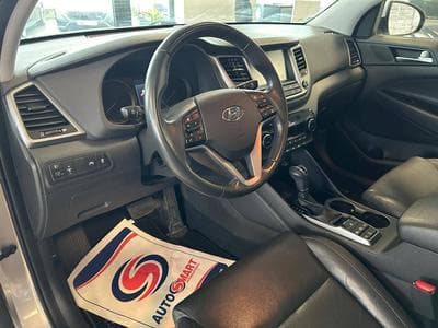 Hyundai Tucson Premium 4WD (2016) - Photo 8