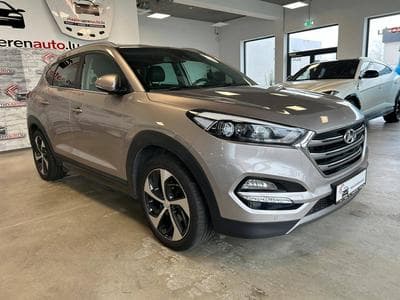Hyundai Tucson Premium 4WD (2016) - Photo 2